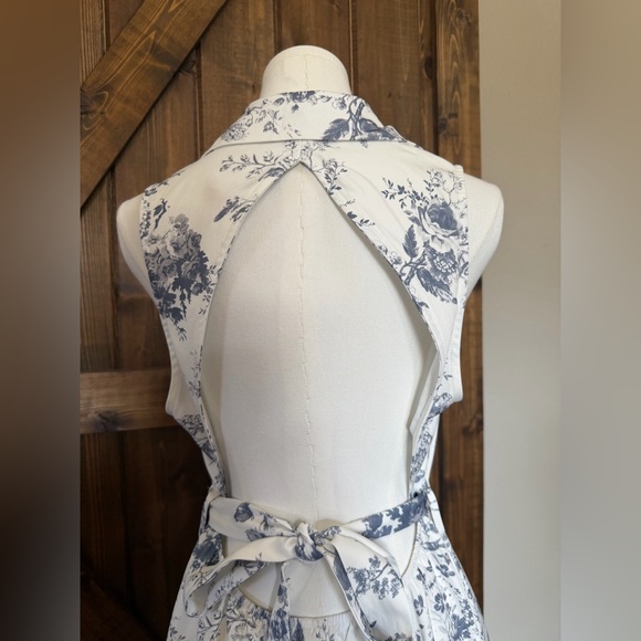 Aakaa Wmn Floral Print Maxi Dress Collar Sleeveless Open Back White/BlueGray LG - Picture 6 of 11